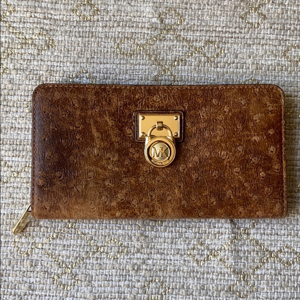 Michael Kors Continental wallet